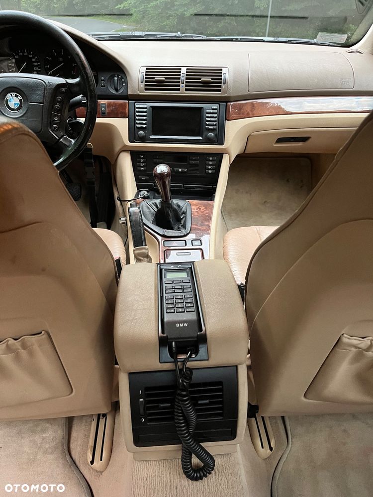 BMW Seria 5 520i - 15