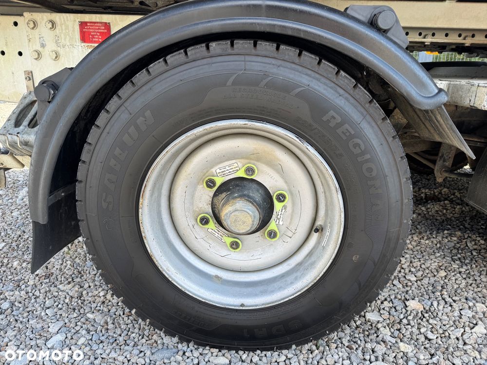 Iveco MAXICARGO - 8