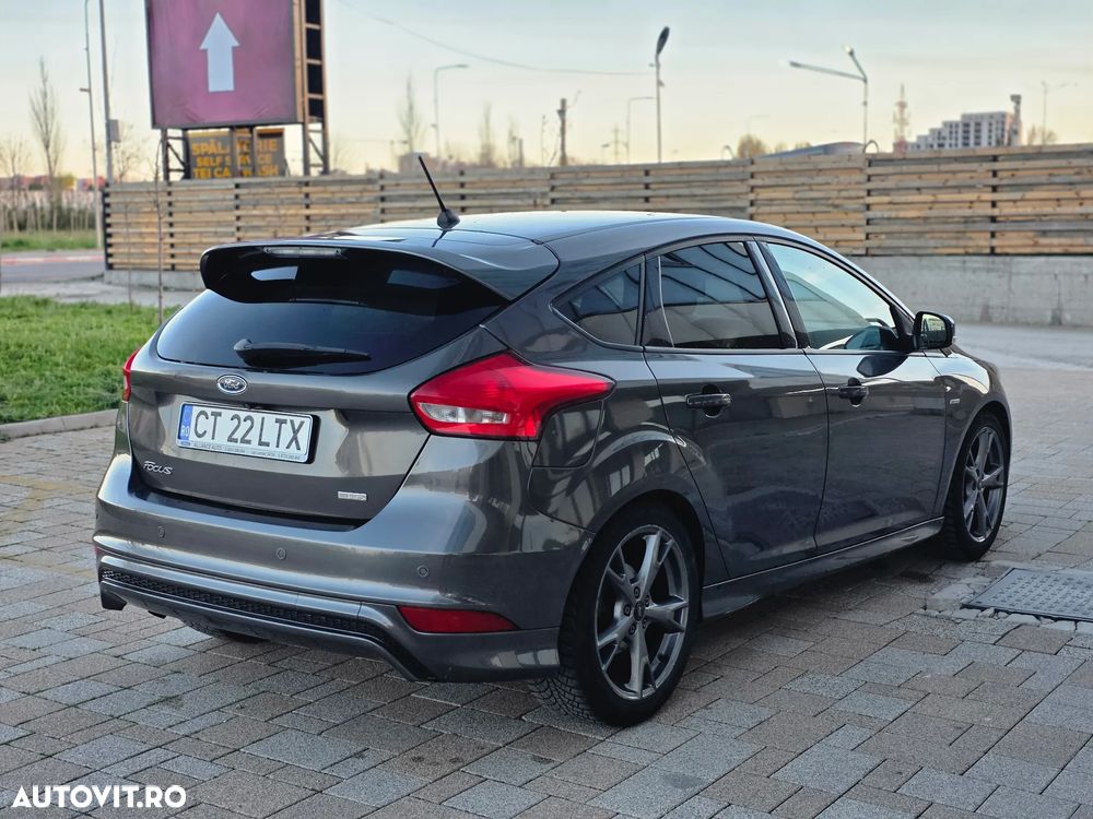 Ford Focus 1.0 EcoBoost ST Line Business - 1