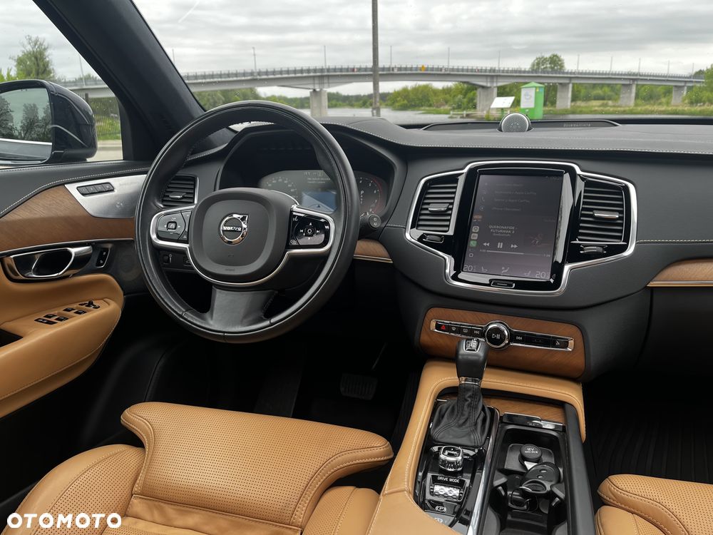 Volvo XC 90 - 19
