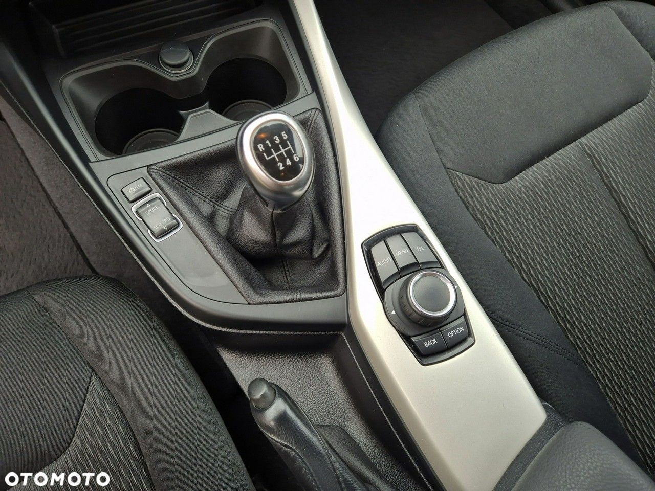 BMW Seria 1 118i Advantage - 15