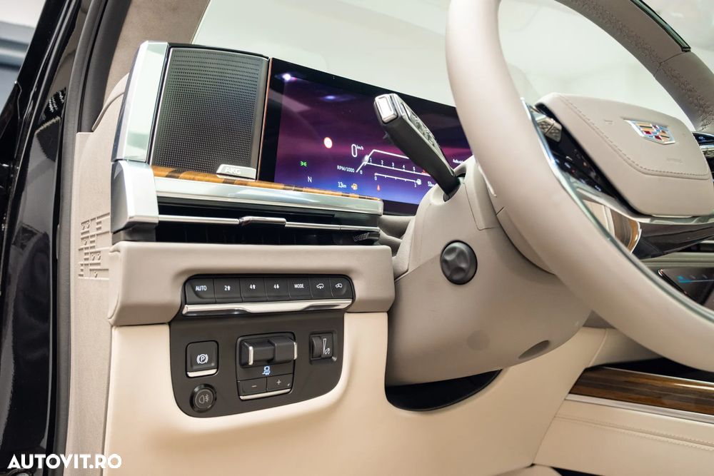 Cadillac Escalade - 36