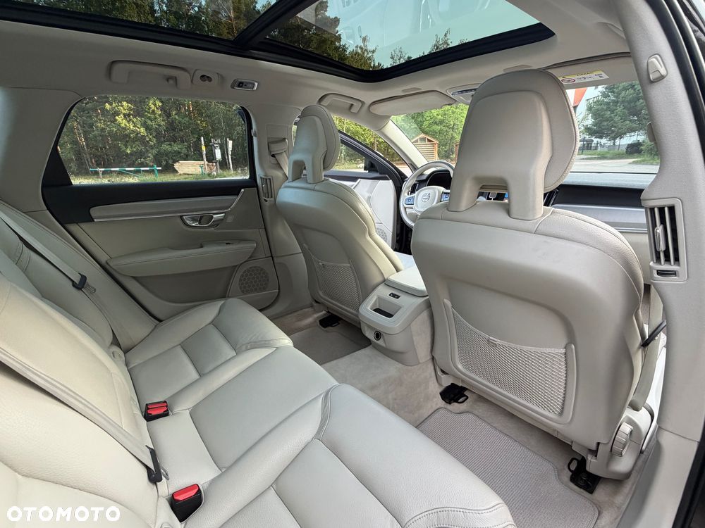 Volvo V90 Cross Country - 8