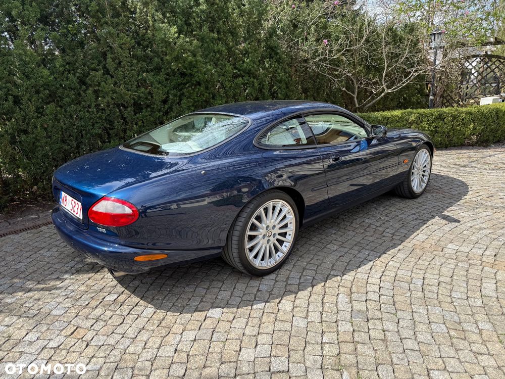 Jaguar XK8 - 2