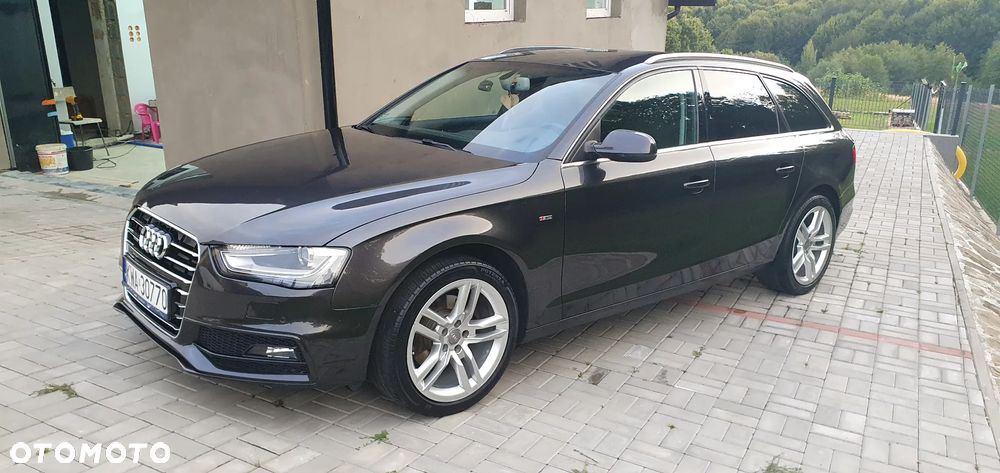 Audi A4 Avant 2.0 TDI DPF quattro S line Sportpaket - 14