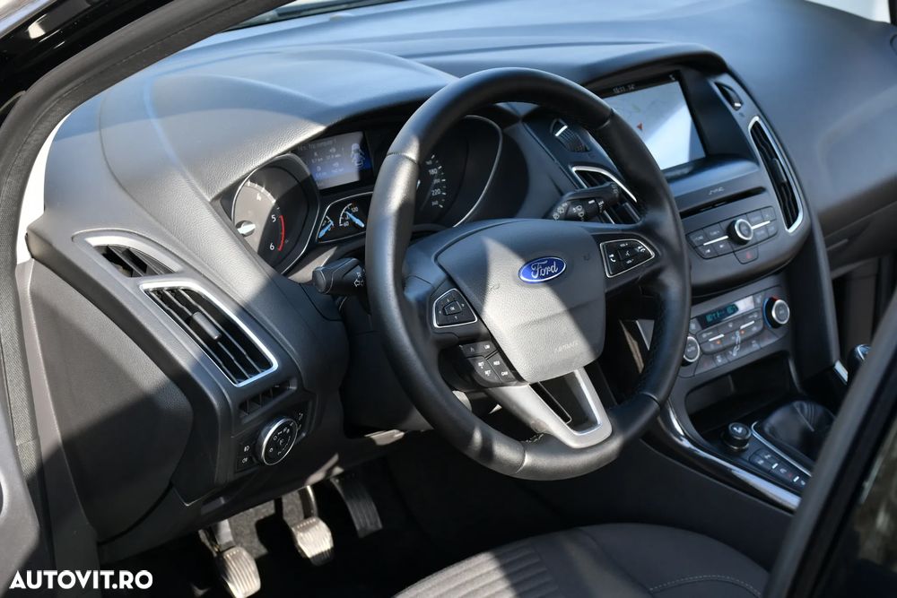 Ford Focus 1.5 TDCi DPF Start-Stopp-System Titanium - 25