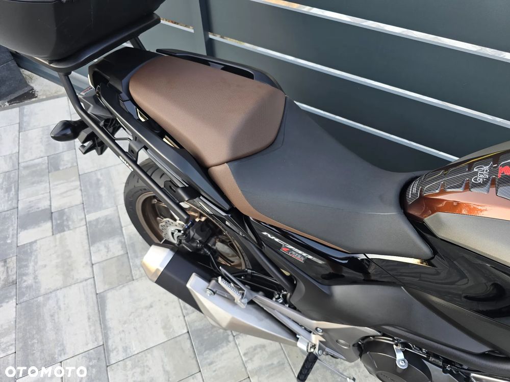 Honda NC - 16