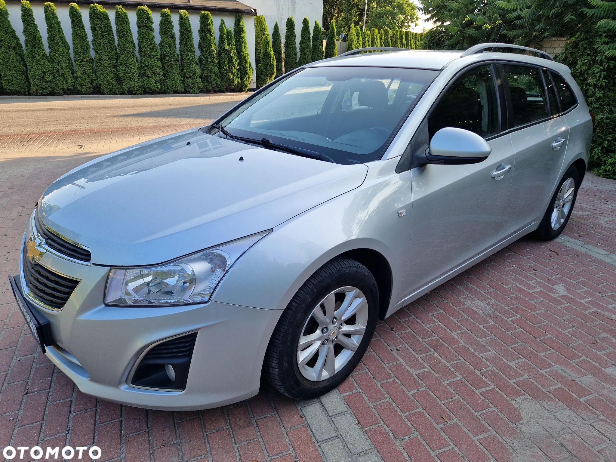 Chevrolet Cruze 1.6 LS+ - 1