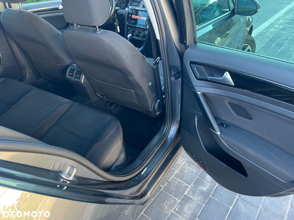 Volkswagen Golf 1.4 TSI DSG Sound - 18