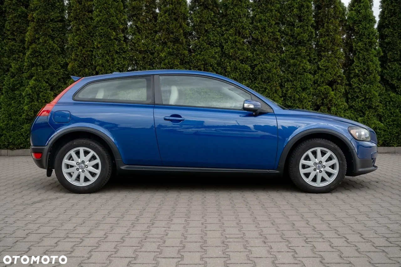 Volvo C30 1.6D Summum - 32
