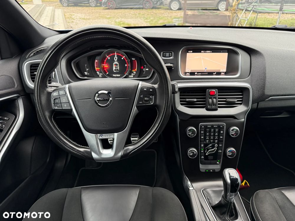 Volvo V40 D2 RDesign - 29