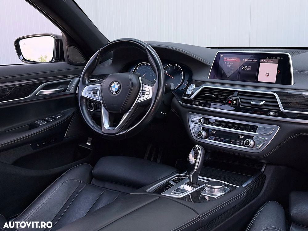 BMW Seria 7 740Li - 15