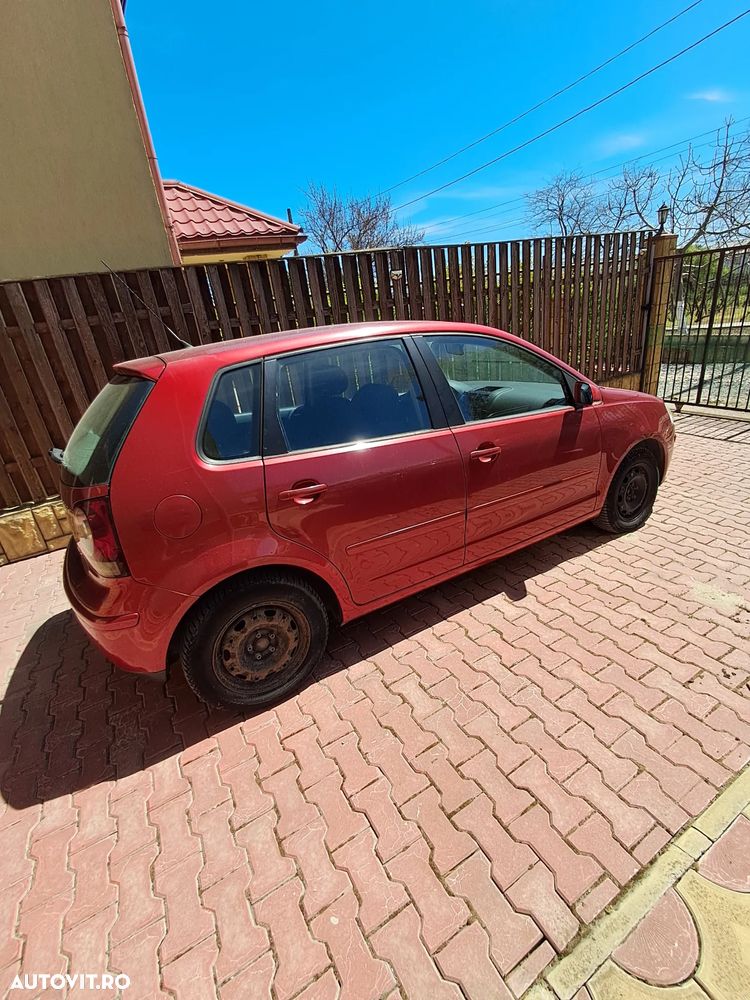 Volkswagen Polo - 2