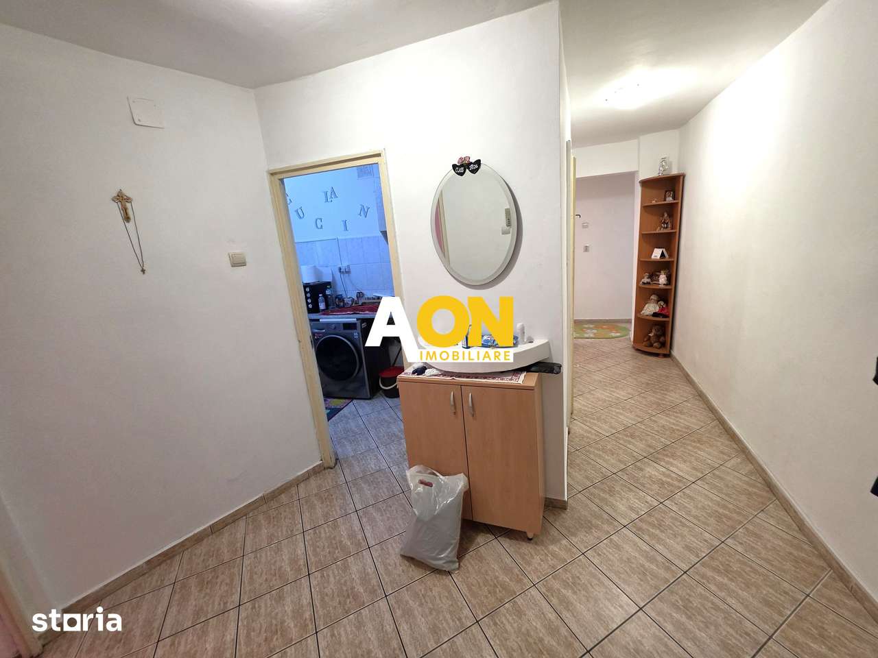 Apartament 3 camere decomandat, etaj 1, zona Tolstoi Cetate — fotografia 3
