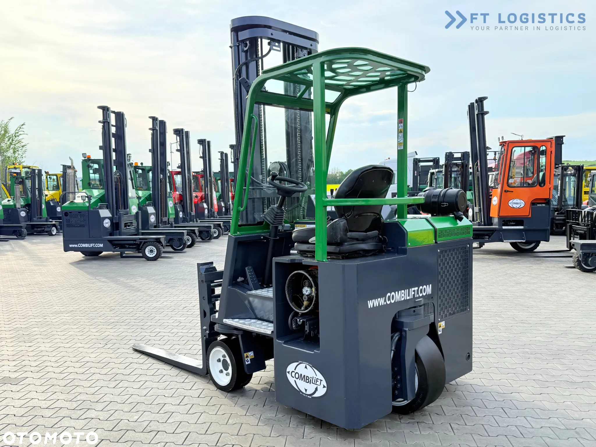 Combilift C3000CB / GAZ / TRIPLEX - 6500MM / WOLNY SKOK / POZYCJONER / PRZESUW BOCZNY / STAN IDEALNY - 13