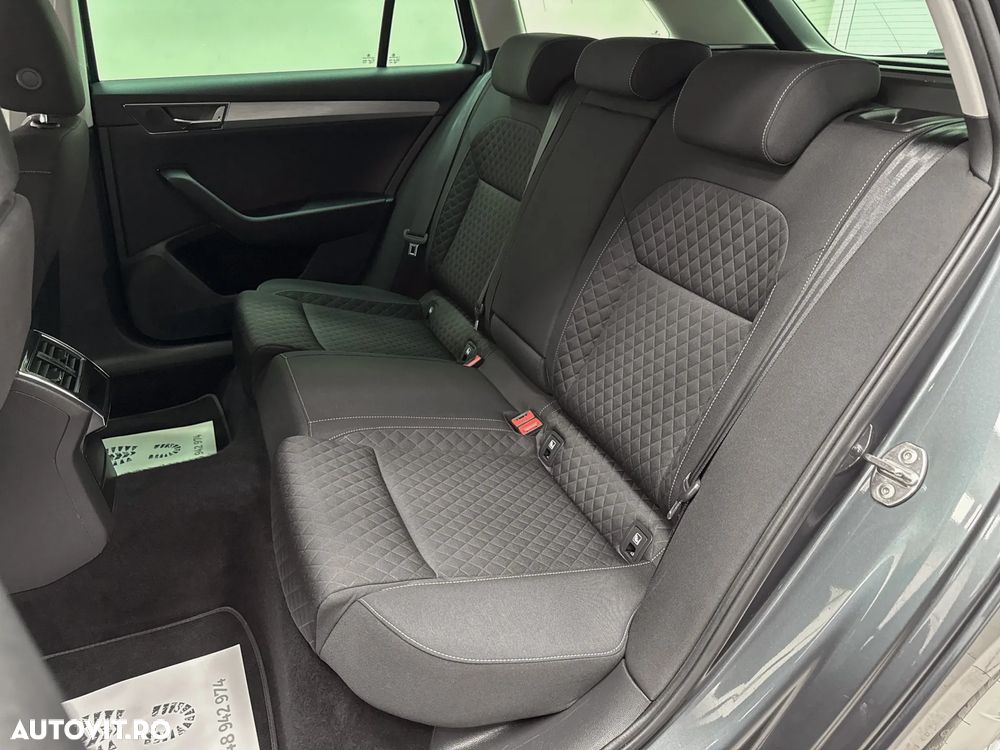 Skoda Superb 2.0 TDI DSG Style - 20