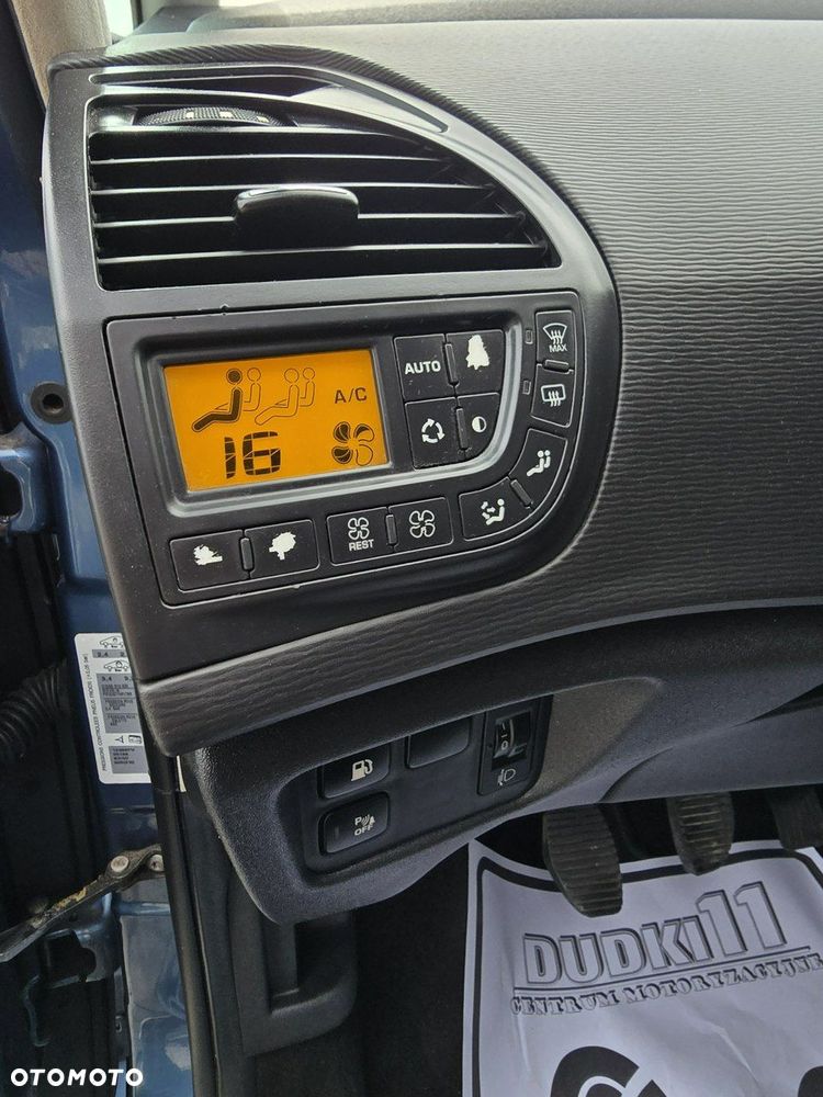 Citroën C4 Picasso - 18