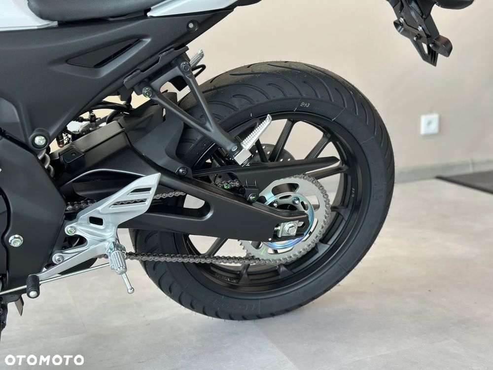 Yamaha YZF - 7