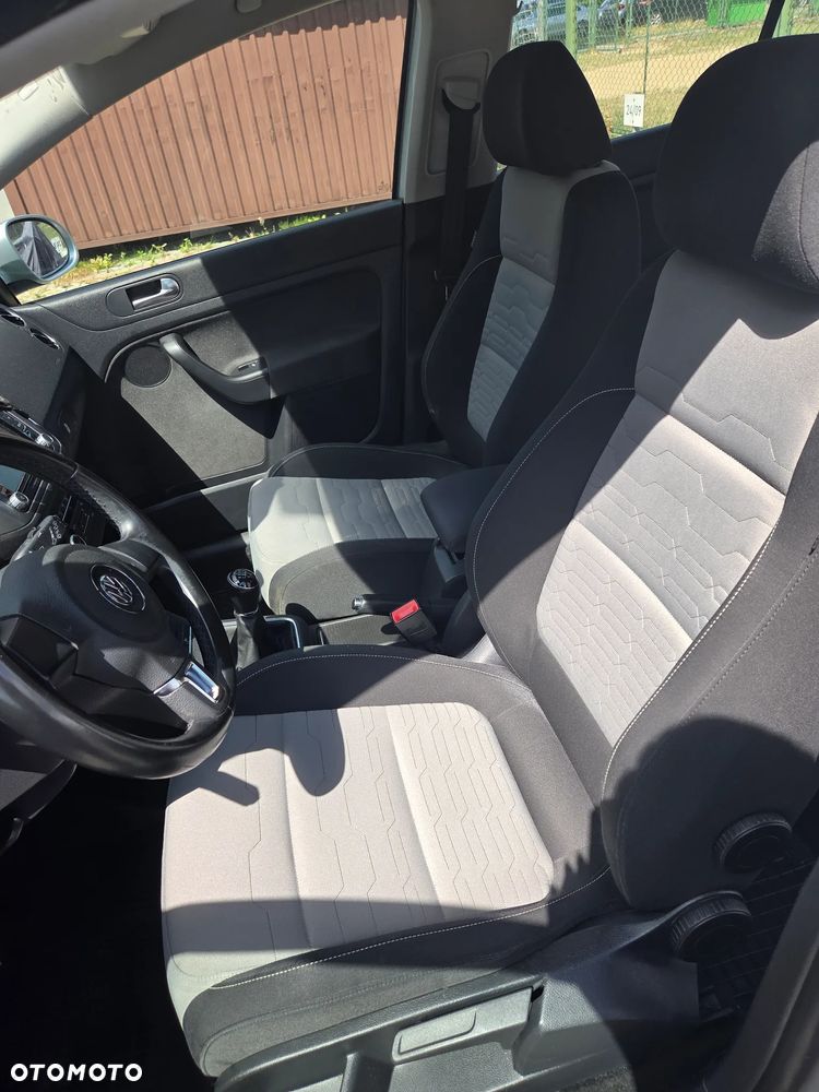 Volkswagen Golf Plus 1.6 TDI Comfortline - 16