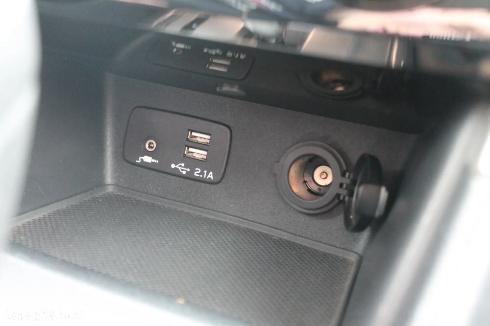 Subaru Forester 2.5 X Premium - 39