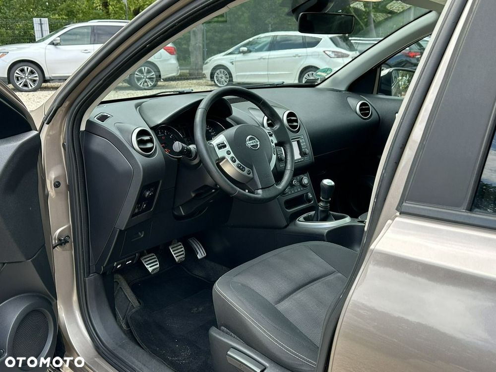 Nissan Qashqai - 10