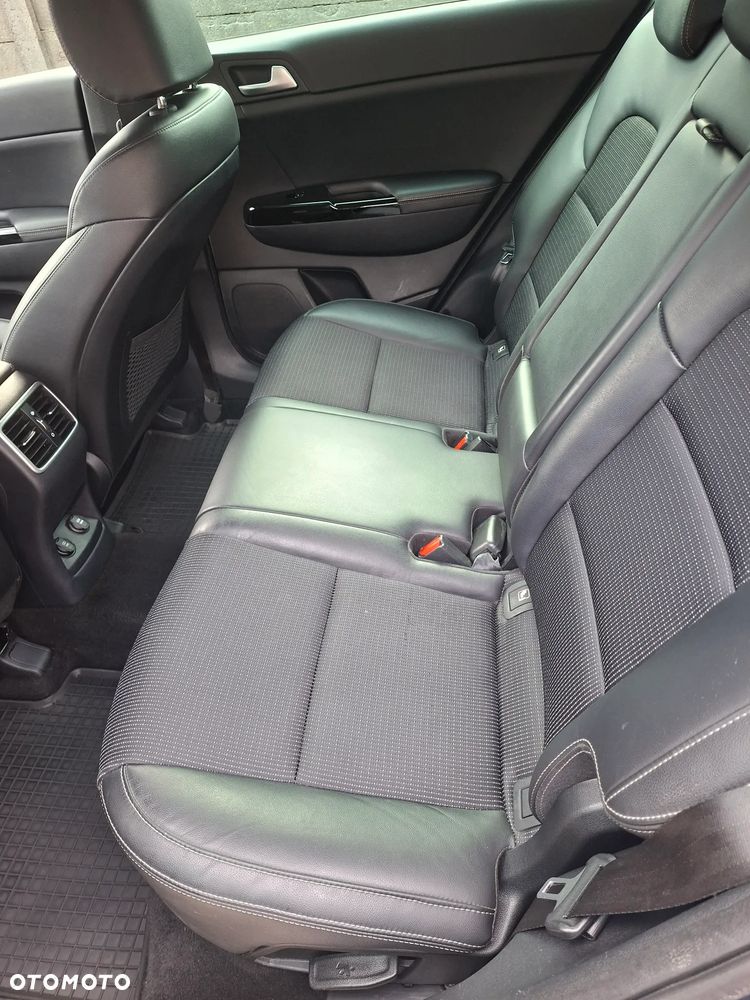 Kia Sportage 1.6 CRDI L Business Line 2WD DCT - 18