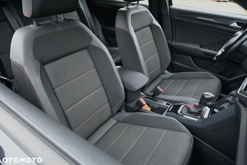 Volkswagen T-Roc 2.0 TDI SCR DSG Sport - 30