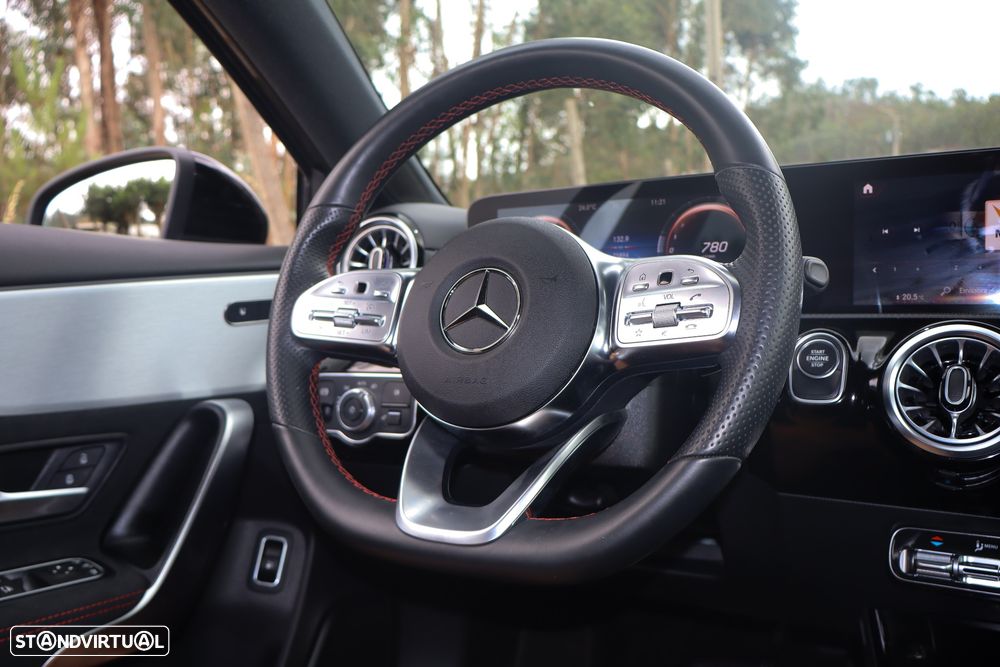 Mercedes-Benz A 250 e AMG Line - 17