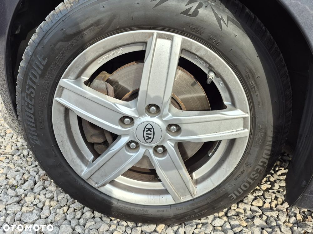 Kia Ceed 1.4 CVVT Dream Team Edition - 28