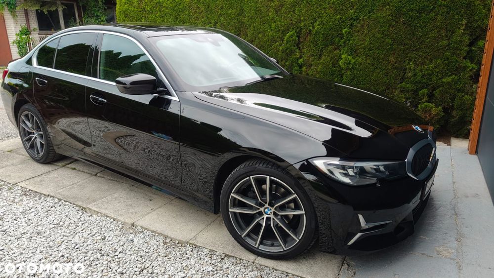BMW Seria 3 318d Edition Luxury Line Purity - 25