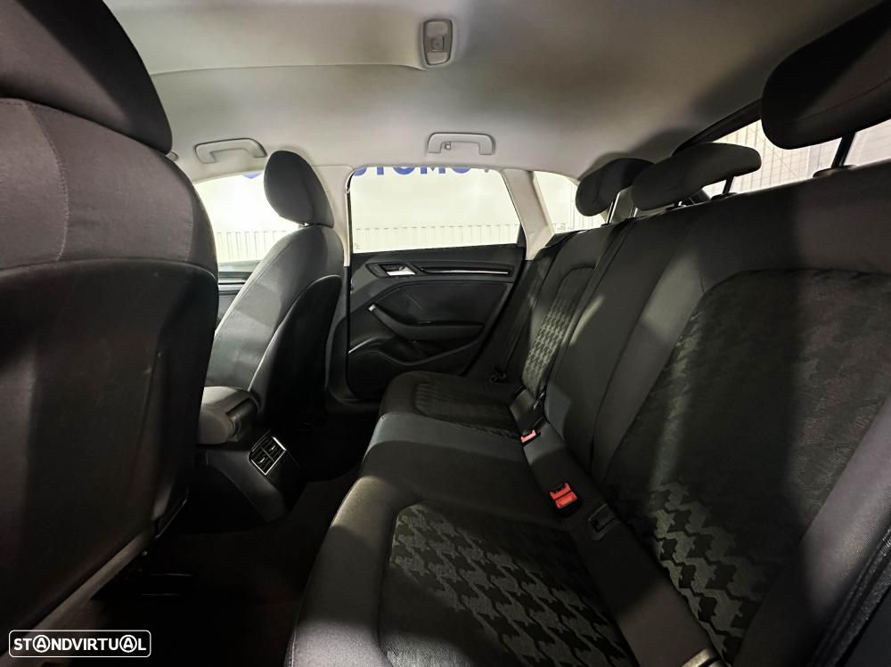 Audi A3 Sportback - 10