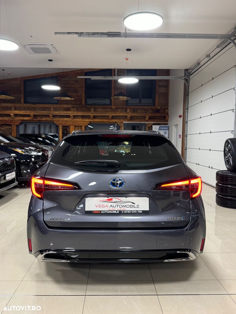 Toyota Corolla 1.8 Lounge - 35