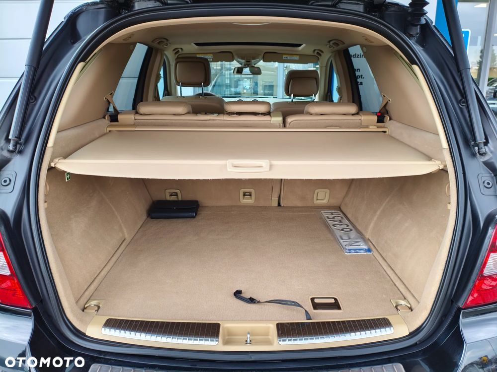 Mercedes-Benz ML 350 4-Matic - 29