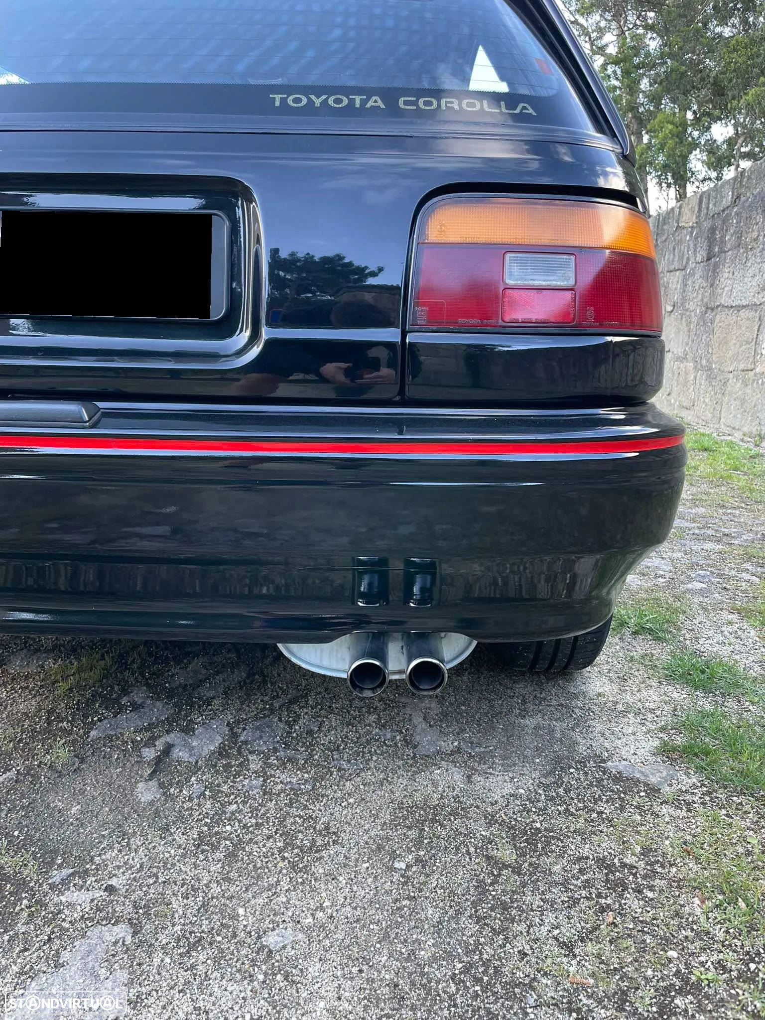 Toyota Corolla GT-i 16 - 22