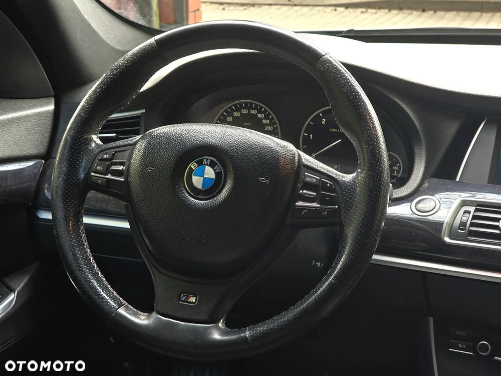 BMW 5GT 530d - 12
