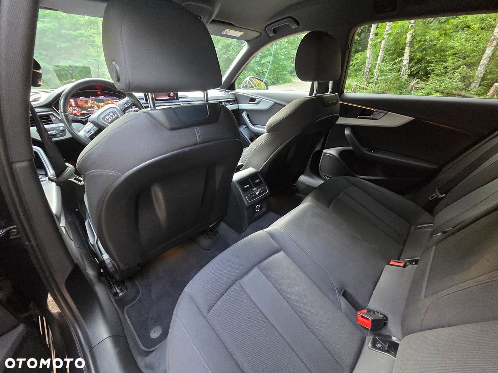 Audi A4 Allroad - 12