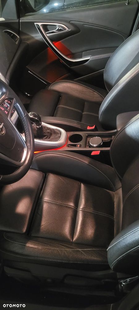 Opel Astra ver-1-6-turbo-sport - 8