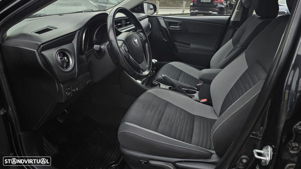 Toyota Auris 1.4 D-4D Cool - 12