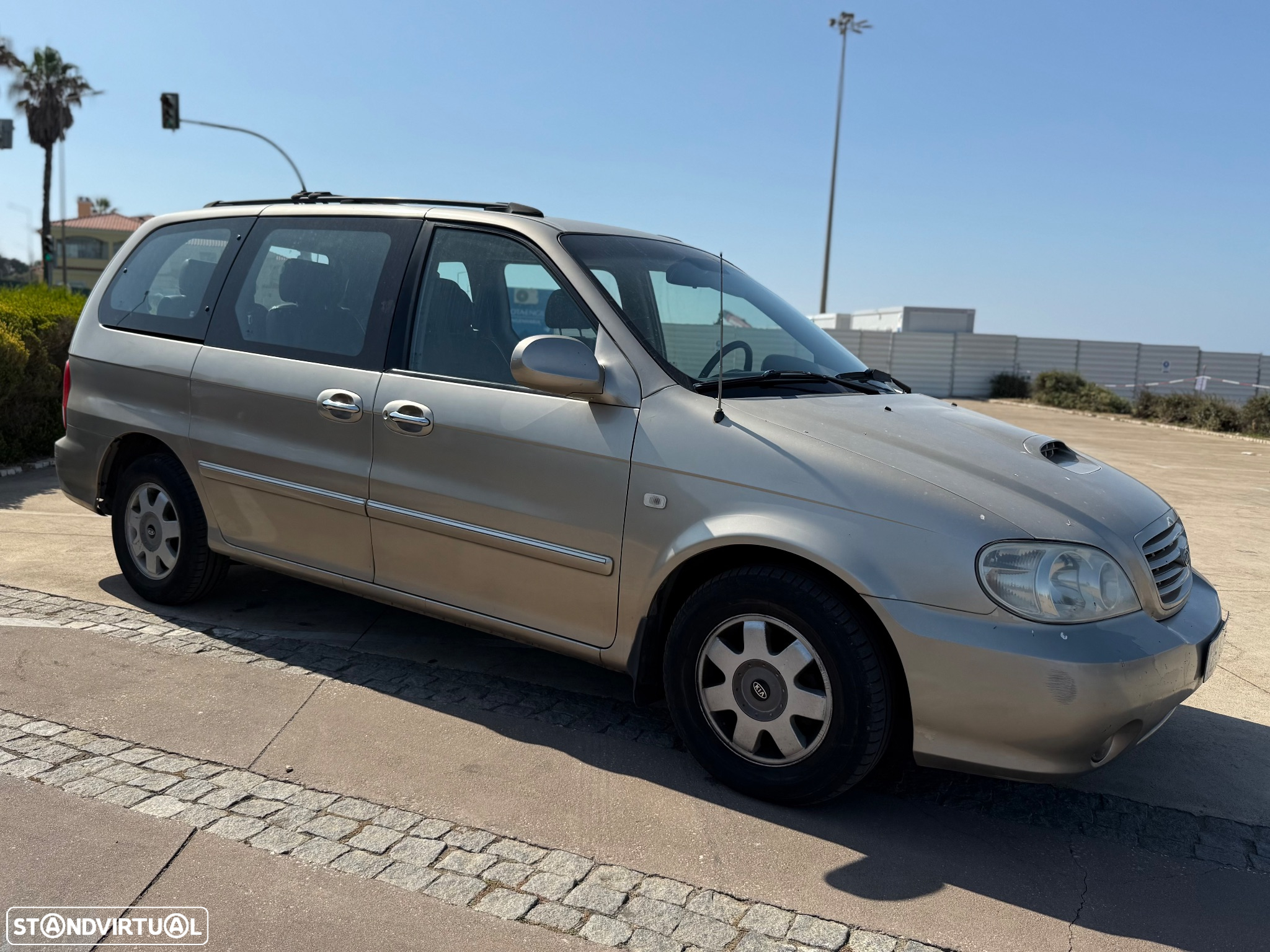 Kia Carnival 2.9 CRDi EX Top - 5