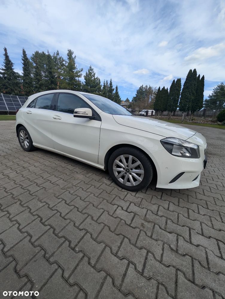 Mercedes-Benz Klasa A 180 7G-DCT - 2