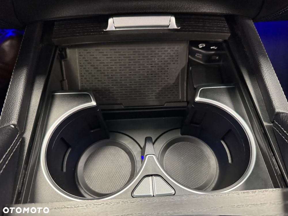 Mercedes-Benz GLE - 23