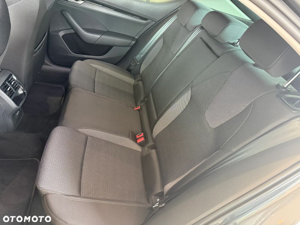 Skoda Octavia 1.5 TSI Drive Selection - 9