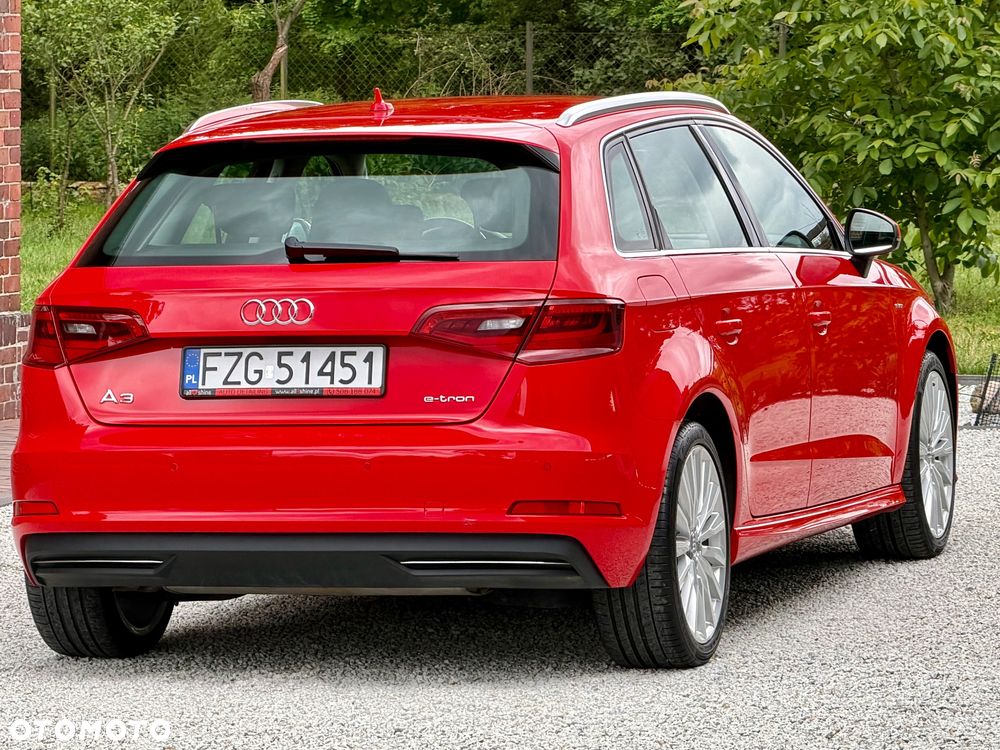 Audi A3 Sportback 1.4 TFSI E-tron Ambiente e-S tronic - 8