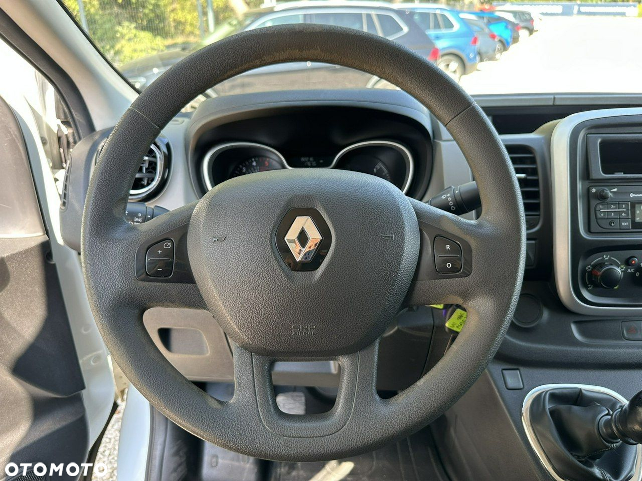 Renault Trafic - 23