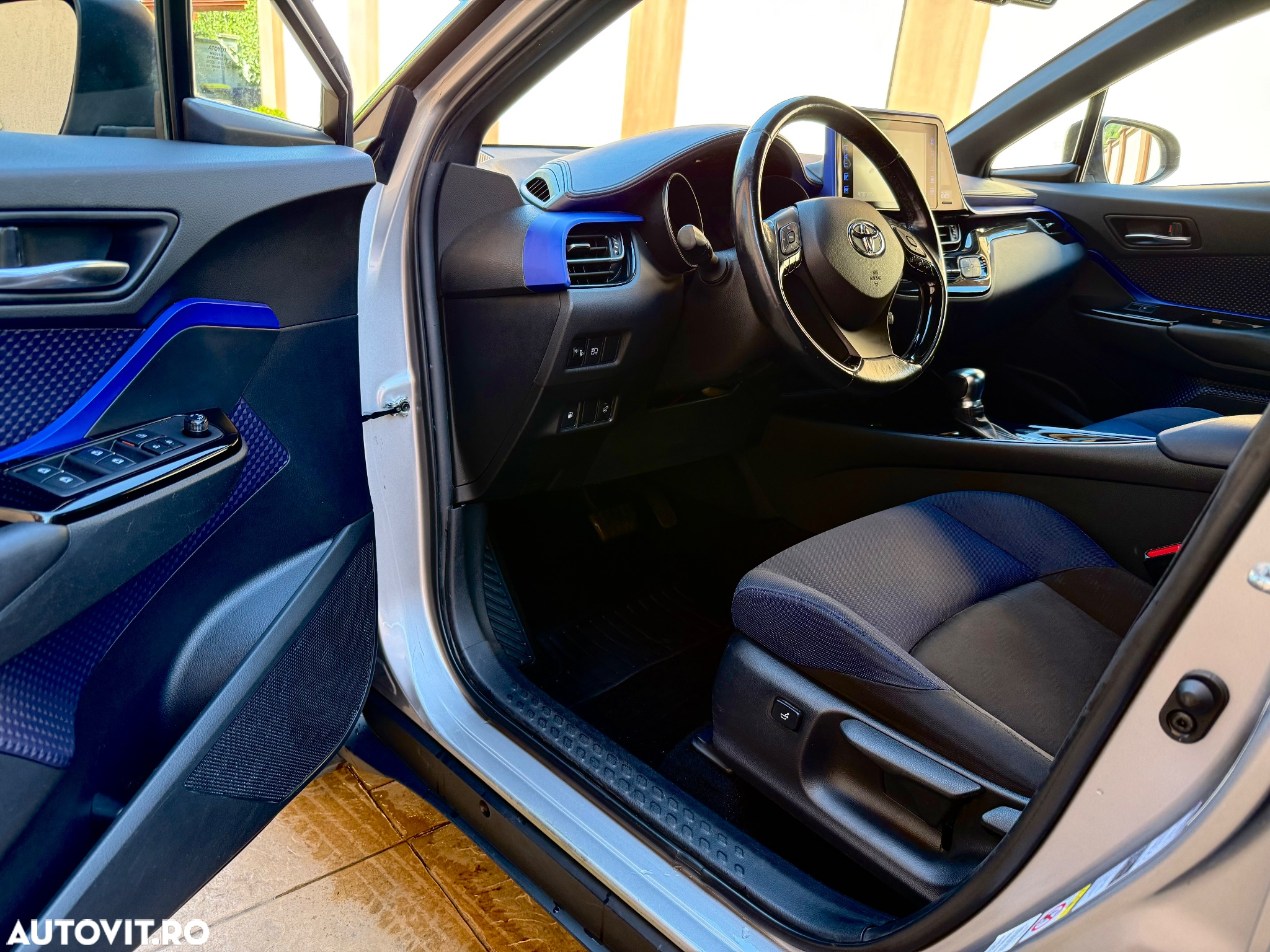 Toyota C-HR - 16