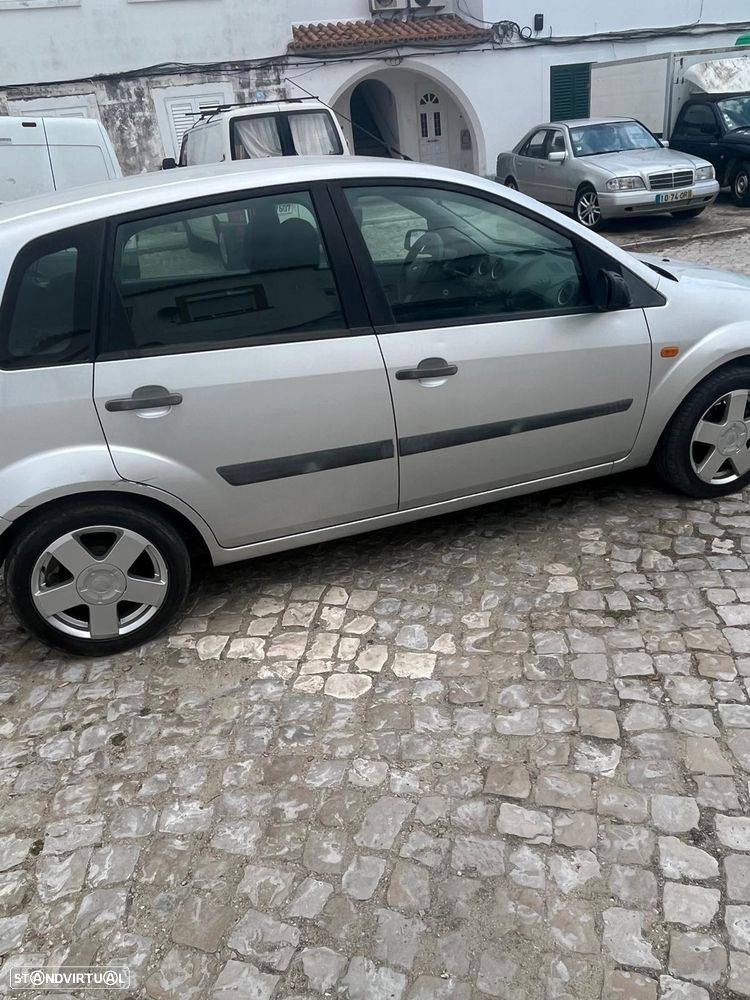 Ford Fiesta 1.25 Trend - 3