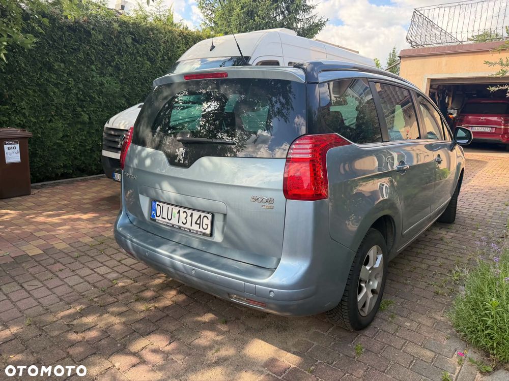 Peugeot 5008 - 4