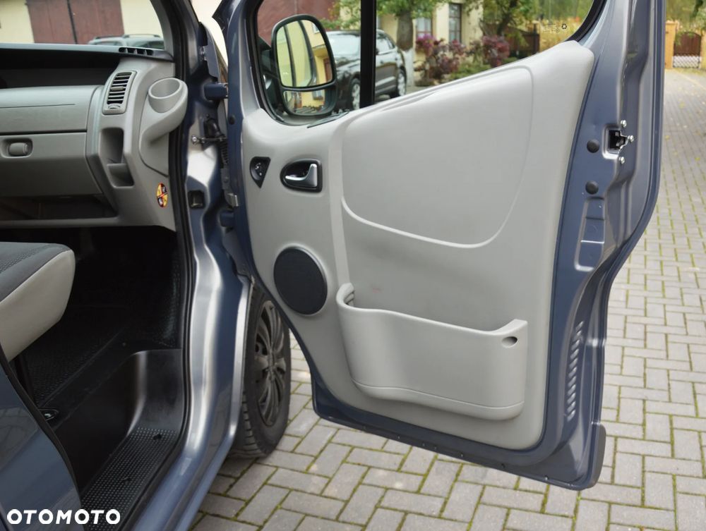 Opel Vivaro - 35