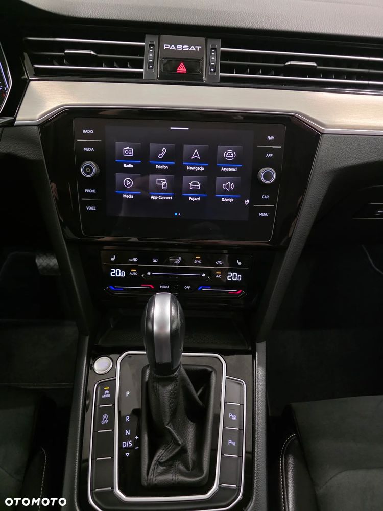 Volkswagen Passat - 14