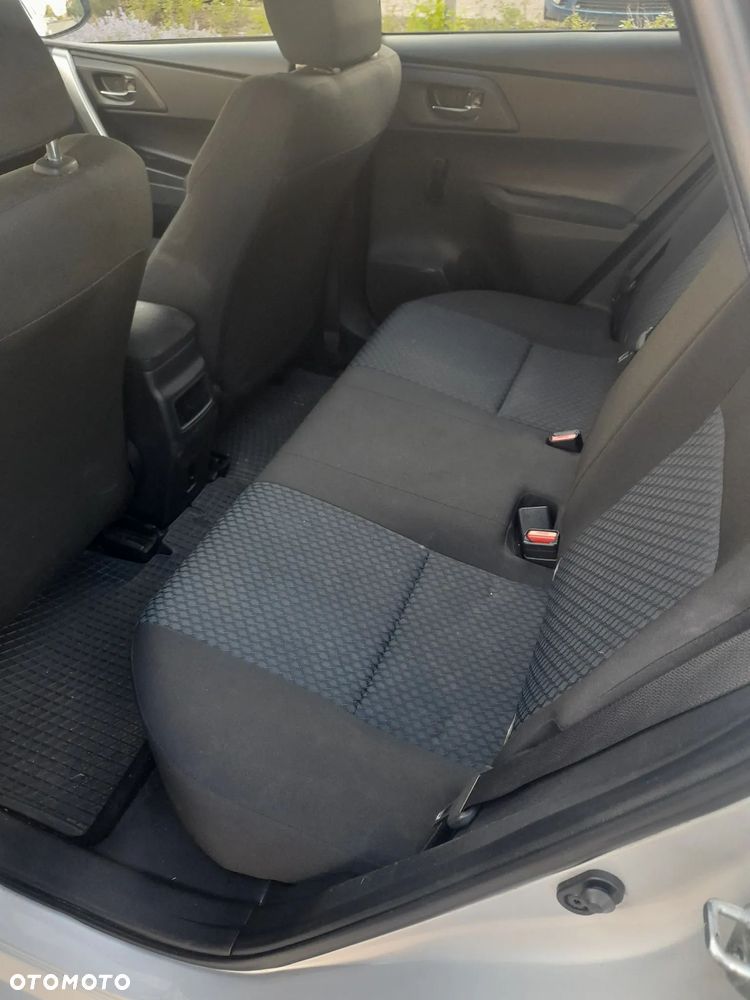 Toyota Auris - 11